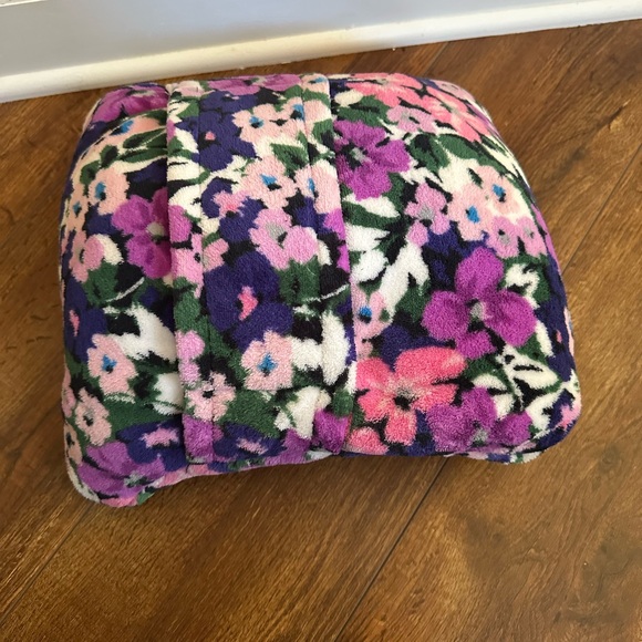 Vera Bradley Pillow Blanket - Pink Floral - Picture 7 of 11